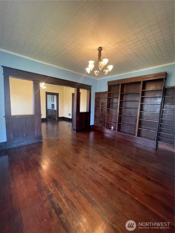 2101 Henkle Street Raymond WA 98577
