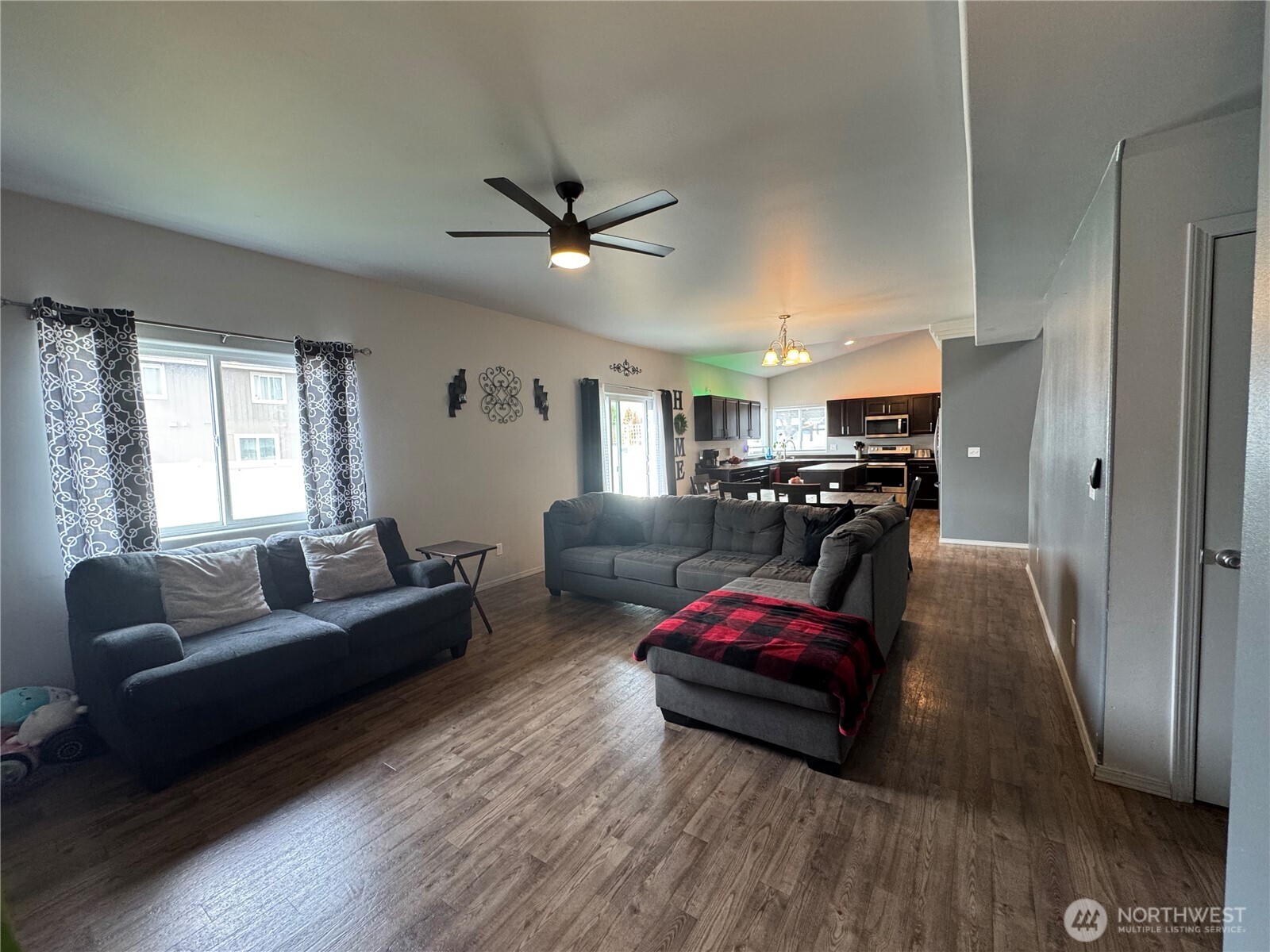 1450 Denny Place Rock Island WA 98850