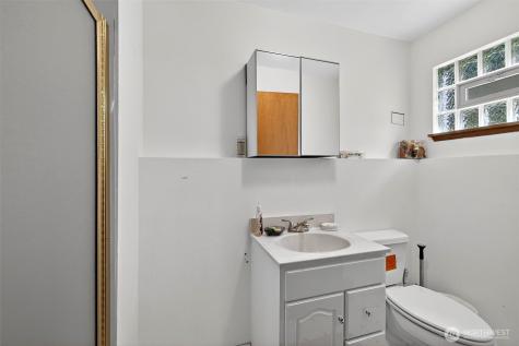 13828 183rd Avenue SE Renton WA 98059