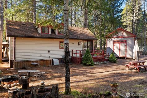 611 N Rainbow Way Hoodsport WA 98548