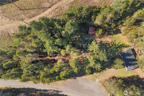 611 N Rainbow Way Hoodsport WA 98548
