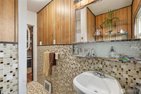 514 S 60th Street Tacoma WA 98408