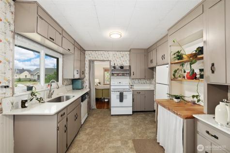 514 S 60th Street Tacoma WA 98408