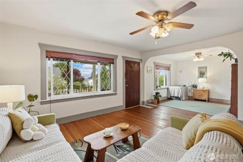 514 S 60th Street Tacoma WA 98408