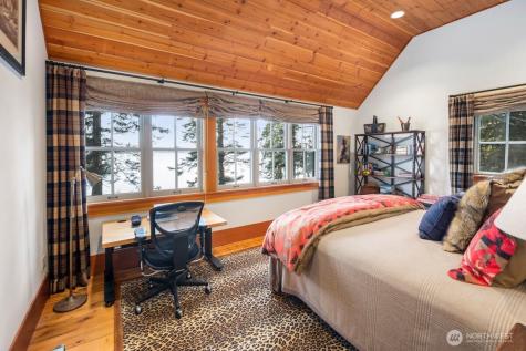 2063 Thorndyke Road Port Ludlow WA 98365