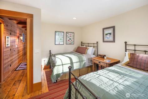 2063 Thorndyke Road Port Ludlow WA 98365