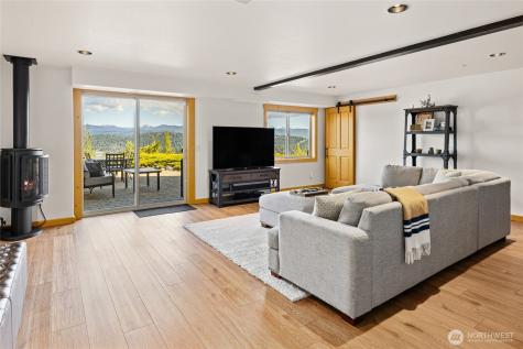 771 Whisper Creek Drive Cle Elum WA 98922