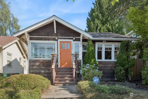 1348 Ne 68th Street Seattle WA 98115