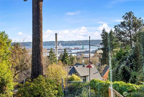 410 S Charleston Avenue Bremerton WA 98312