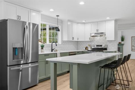 20511 Greening Road Bothell WA 98012