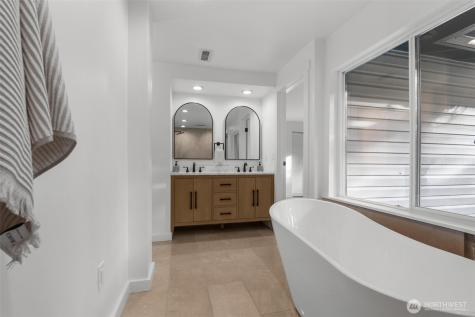 20511 Greening Road Bothell WA 98012