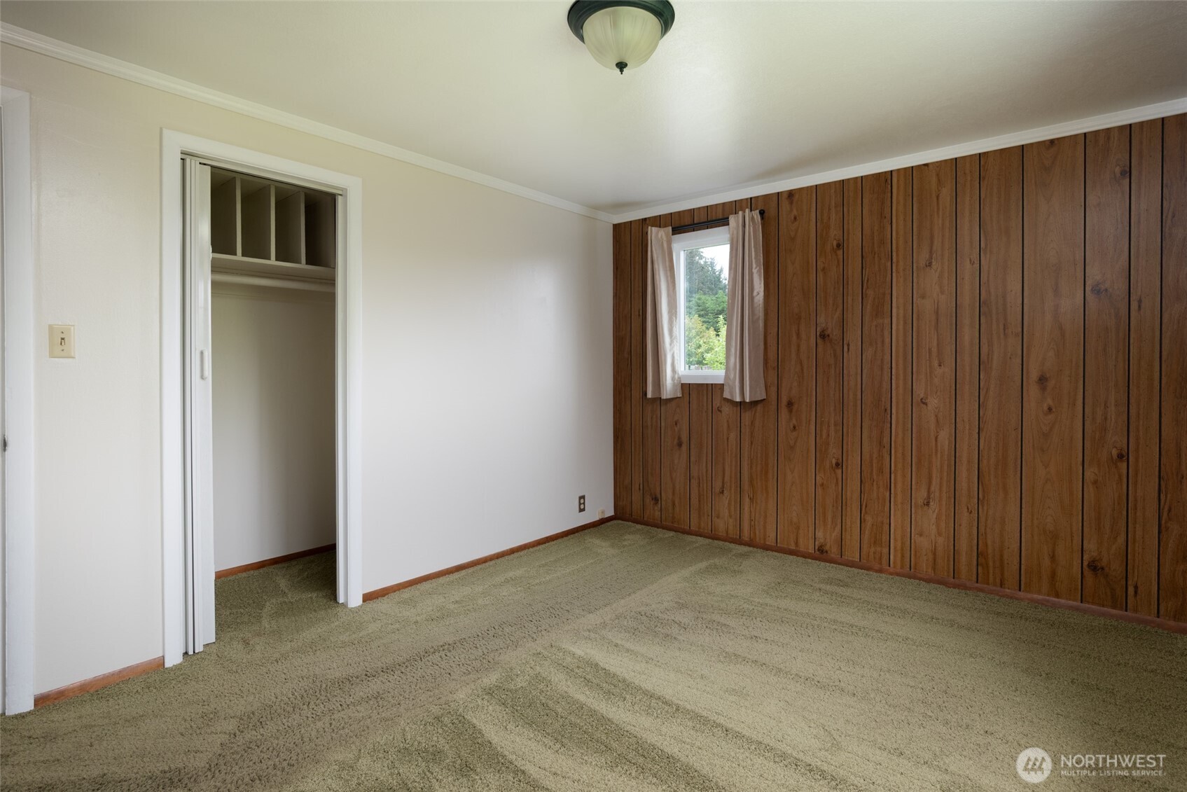 3183 Hawks Prairie Road Oak Harbor WA 98277