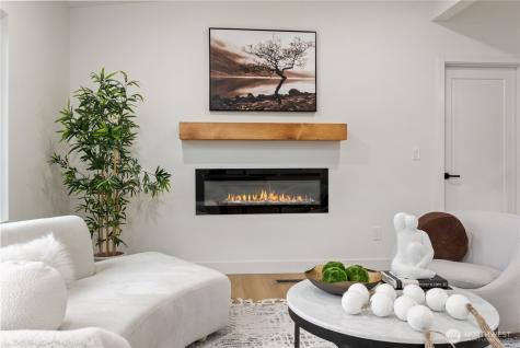 35851 12th Avenue SW Federal Way WA 98023