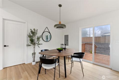 35851 12th Avenue SW Federal Way WA 98023