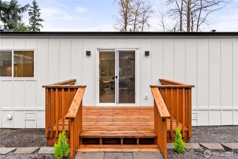 35851 12th Avenue SW Federal Way WA 98023