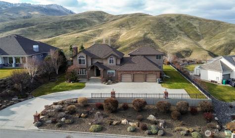 1918 Broadview Wenatchee WA 98801