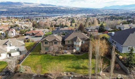 1918 Broadview Wenatchee WA 98801