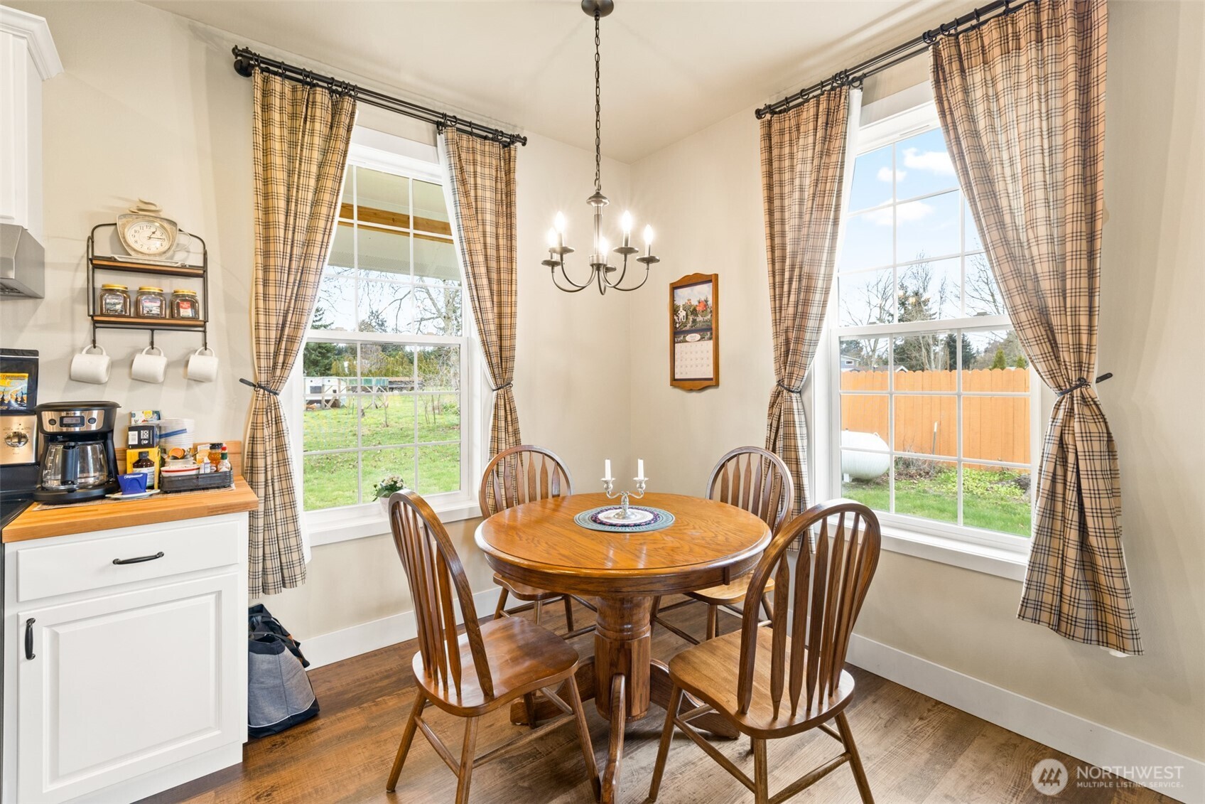 981 W Hendrickson Road Sequim WA 98382