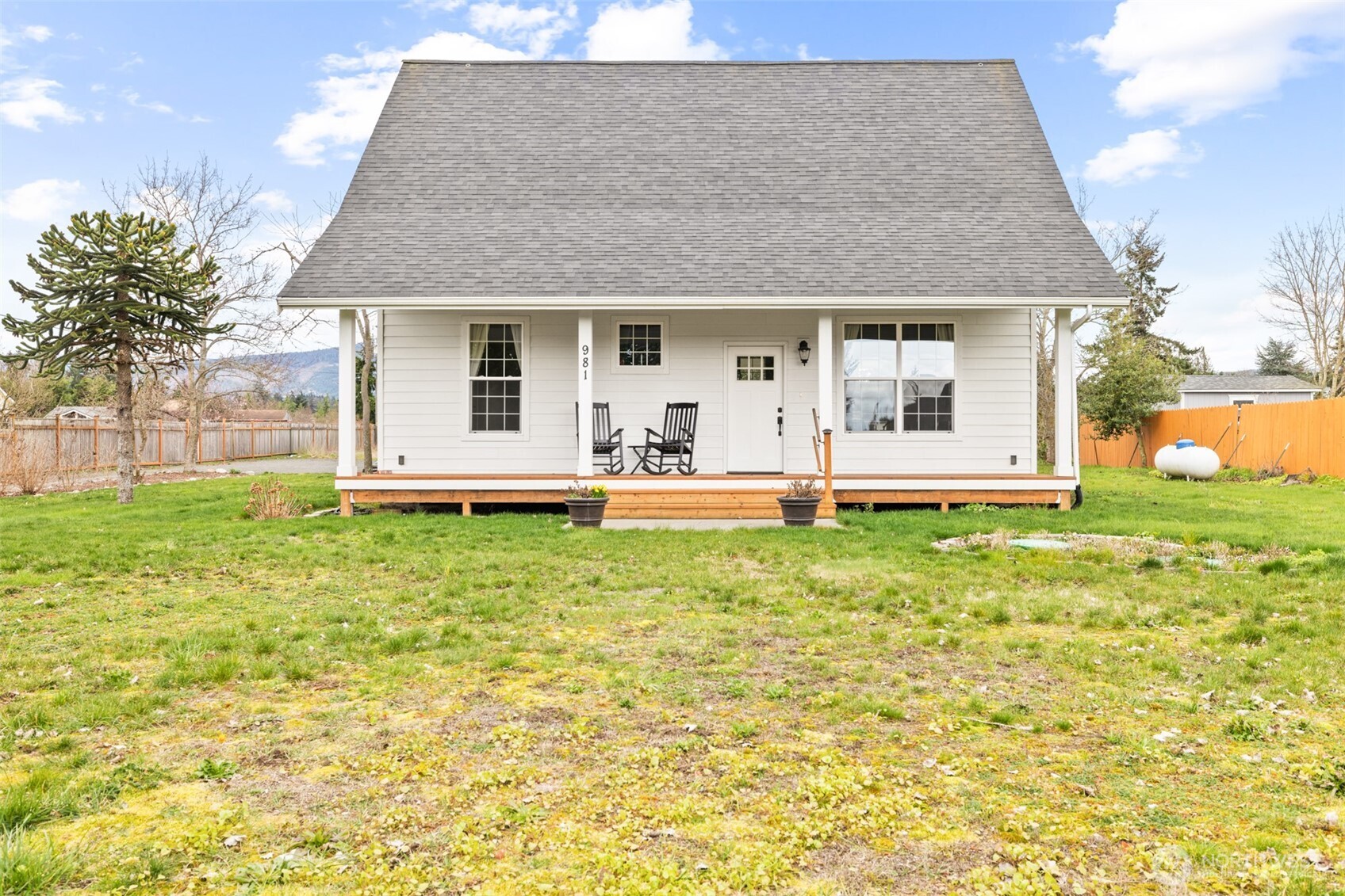 981 W Hendrickson Road Sequim WA 98382