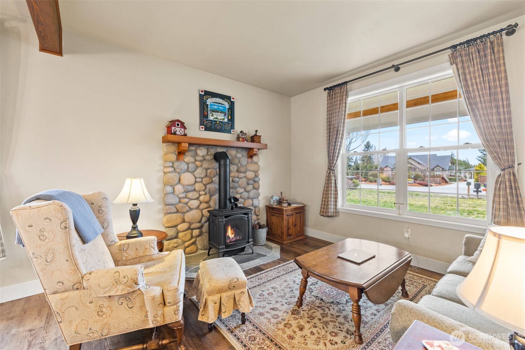 981 W Hendrickson Road Sequim WA 98382