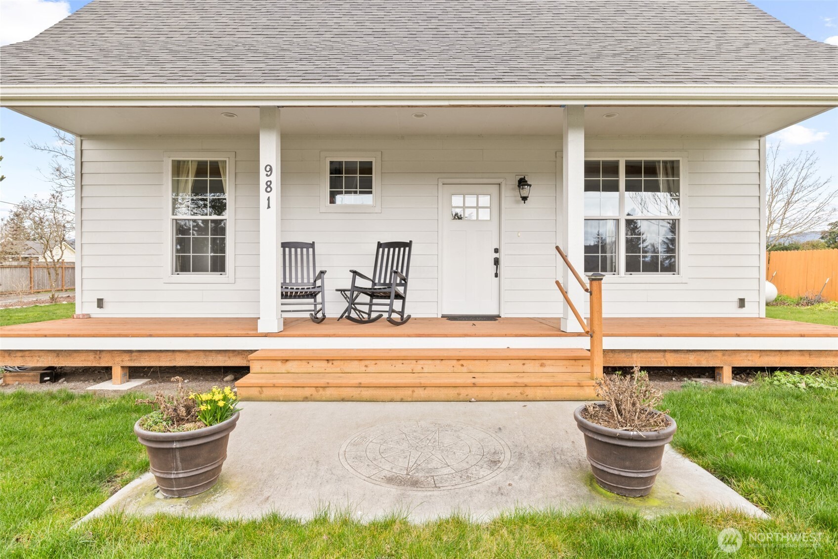 981 W Hendrickson Road Sequim WA 98382