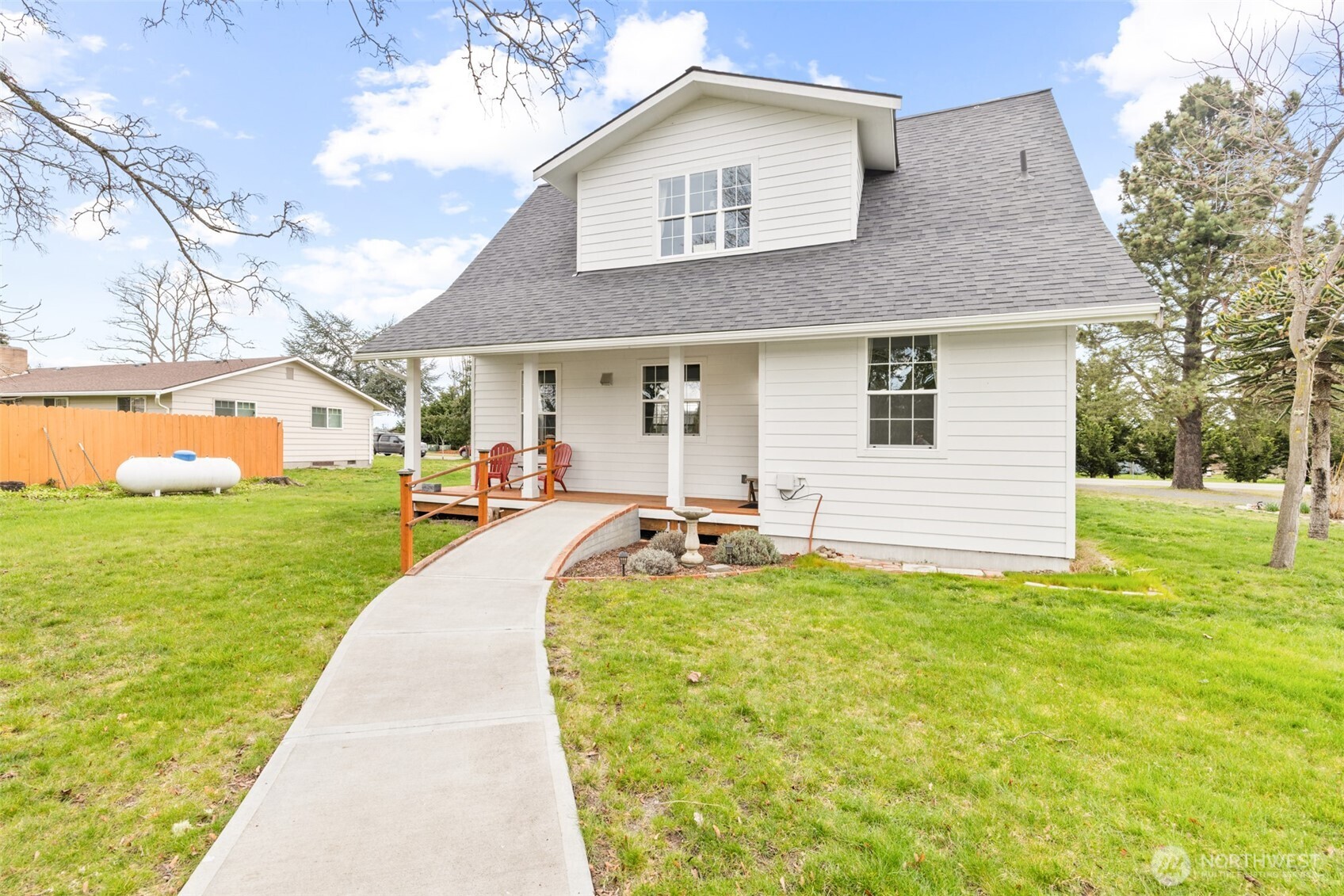 981 W Hendrickson Road Sequim WA 98382