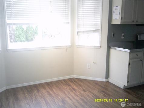 305 S 32nd Place Mount Vernon WA 98274
