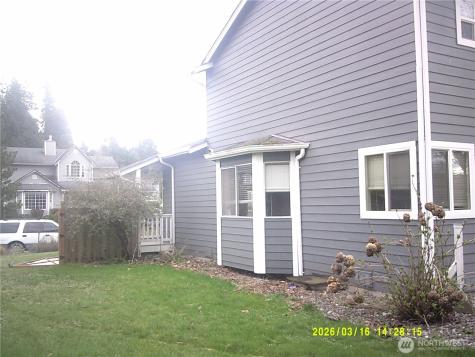 305 S 32nd Place Mount Vernon WA 98274