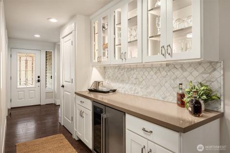 1617 216th Avenue NE Sammamish WA 98074
