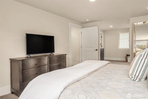 1617 216th Avenue NE Sammamish WA 98074