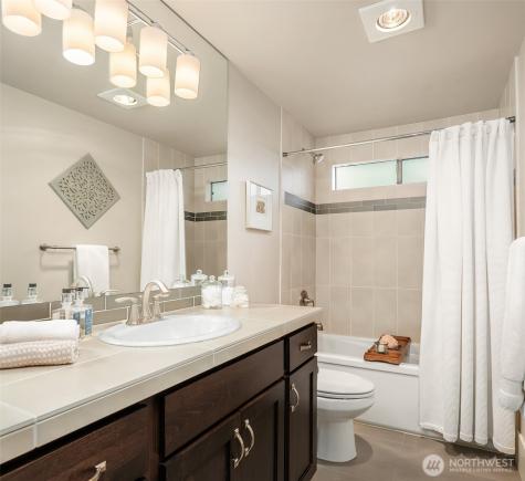 1617 216th Avenue NE Sammamish WA 98074