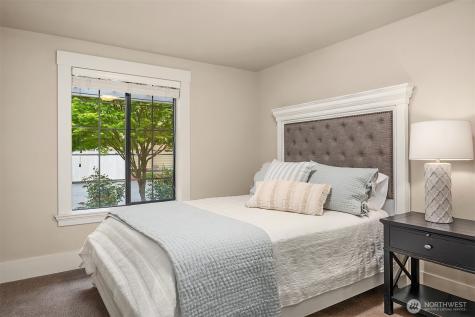 1617 216th Avenue NE Sammamish WA 98074