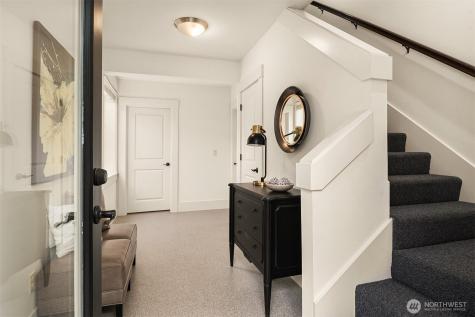 1617 216th Avenue NE Sammamish WA 98074