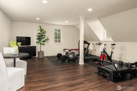 1617 216th Avenue NE Sammamish WA 98074