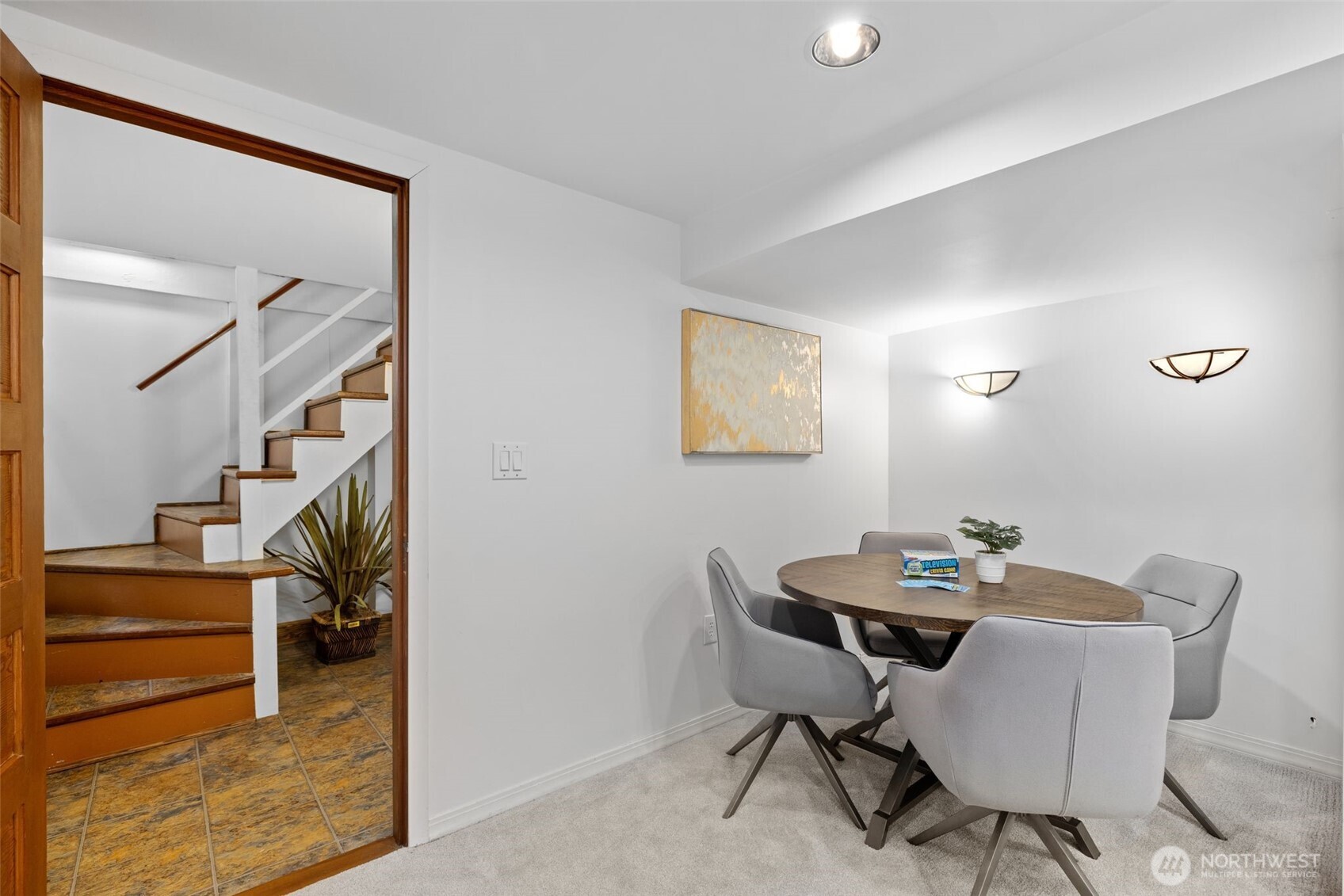 2529 Queen Anne Avenue N Seattle WA 98109