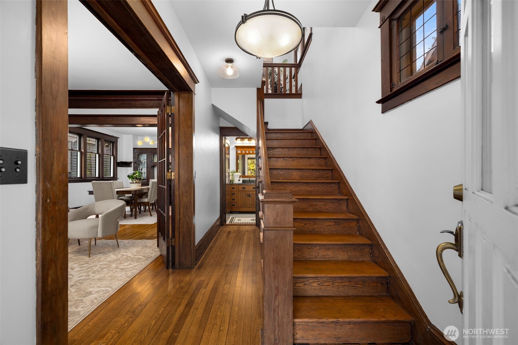 2529 Queen Anne Avenue N Seattle WA 98109