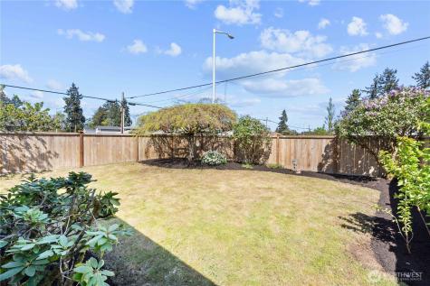 1324 116th Street Tacoma WA 98444