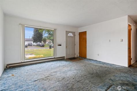 2532 S Ainsworth Avenue Tacoma WA 98405