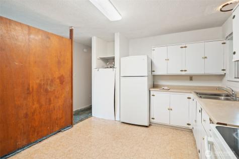 2532 S Ainsworth Avenue Tacoma WA 98405