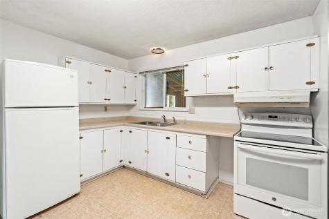 2532 S Ainsworth Avenue Tacoma WA 98405