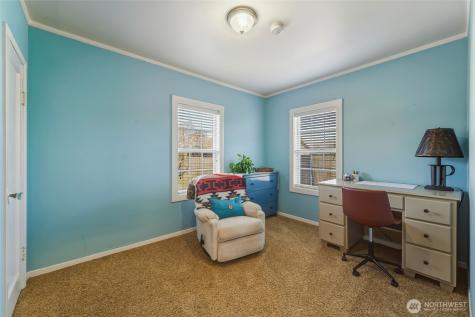 22 NW B Street College Place WA 99324