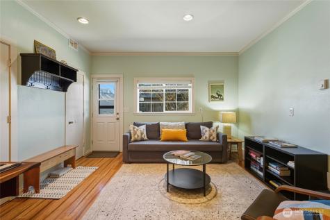 22 NW B Street College Place WA 99324