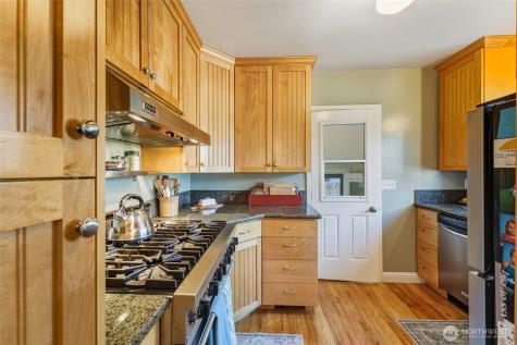 22 NW B Street College Place WA 99324