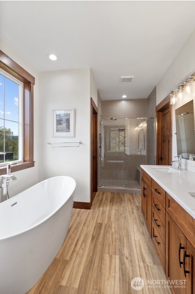 1851 Bloomhardt Road Raymond WA 98577