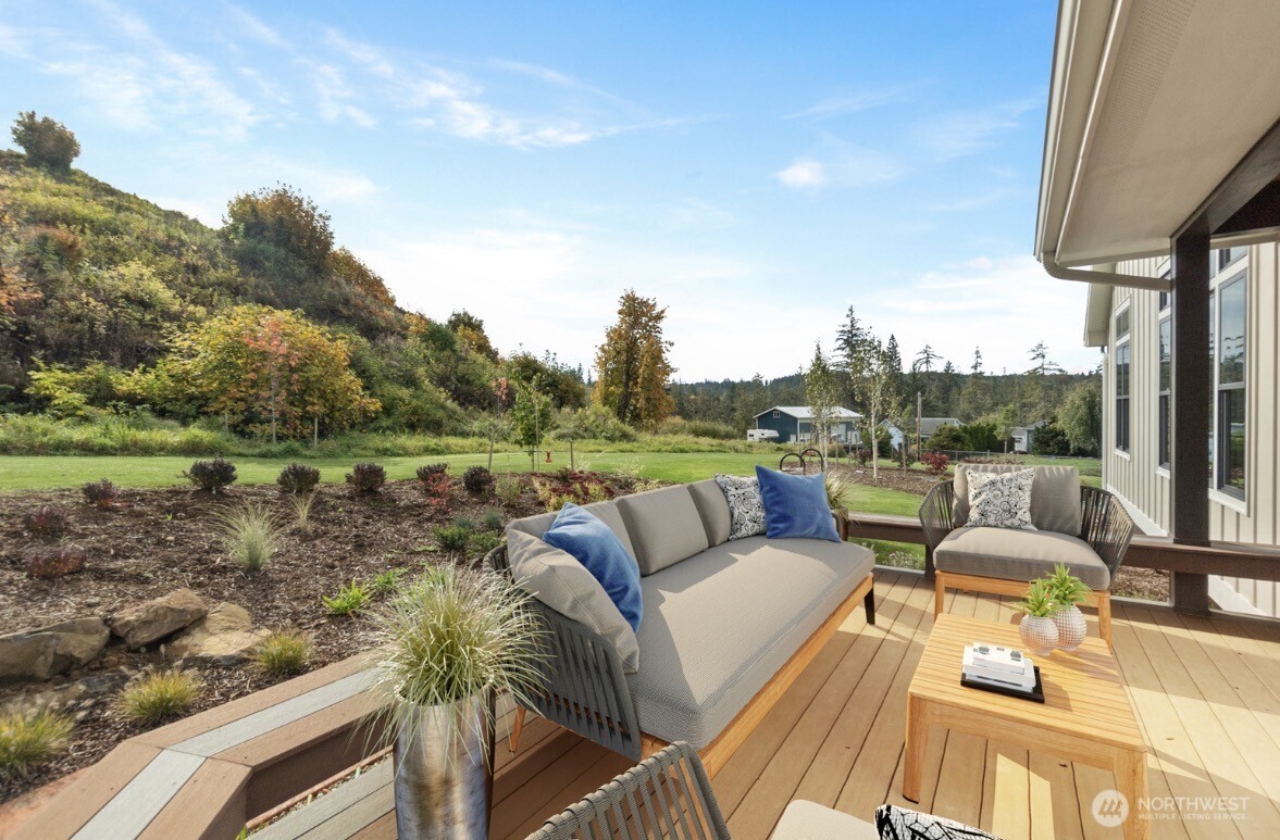 1851 Bloomhardt Road Raymond WA 98577