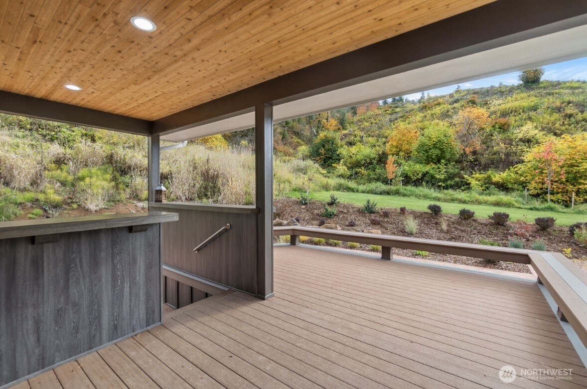 1851 Bloomhardt Road Raymond WA 98577