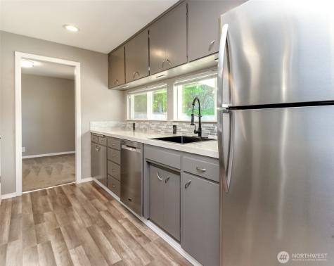 32206 27th Avenue SW Federal Way WA 98023