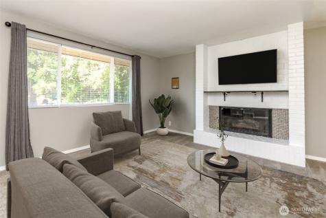 32206 27th Avenue SW Federal Way WA 98023