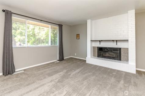 32206 27th Avenue SW Federal Way WA 98023