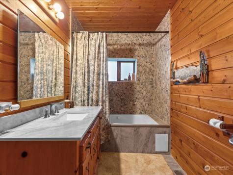134 Livingston Bay Road Camano Island WA 98282